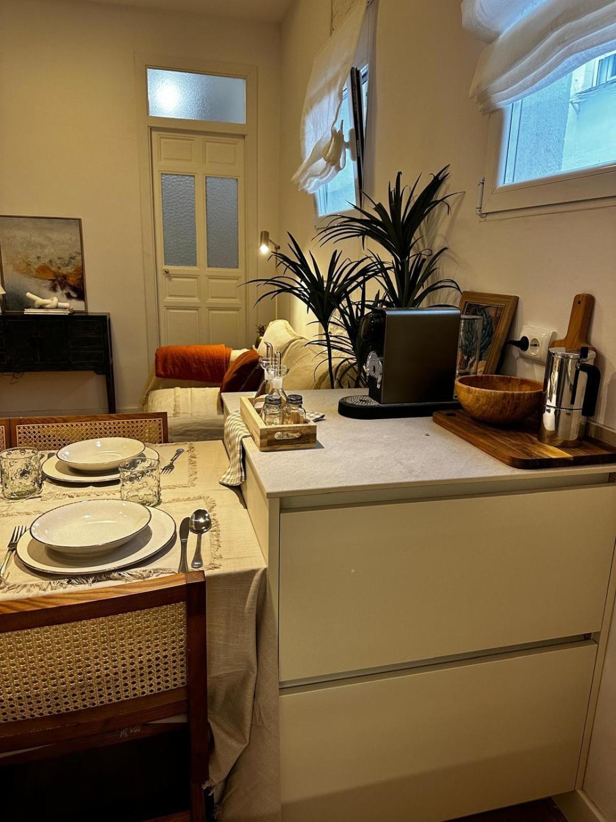 Piso 2 Habitaciones En El Centro Madrid Eksteriør billede